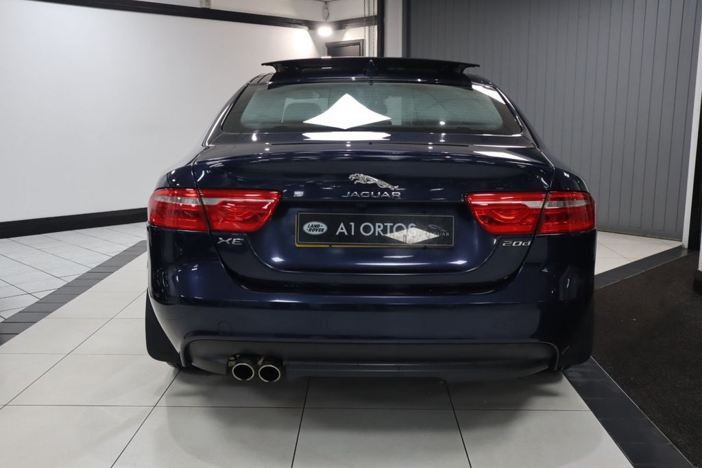 Used Jaguar XE 2016 for sale - 76563321: Photo 7