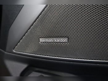 Used BMW 3 Series 2019 for sale - 76470386: Photo