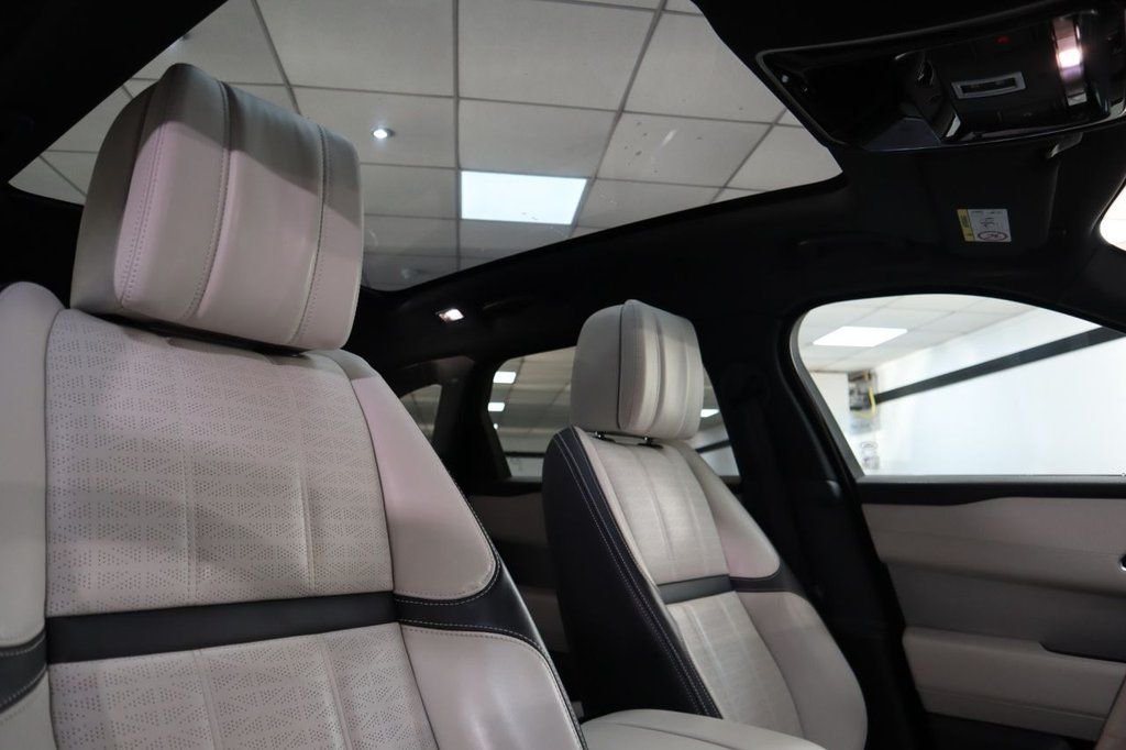 Used Land Rover Range Rover Velar 2017 for sale - 77422229: Photo 3