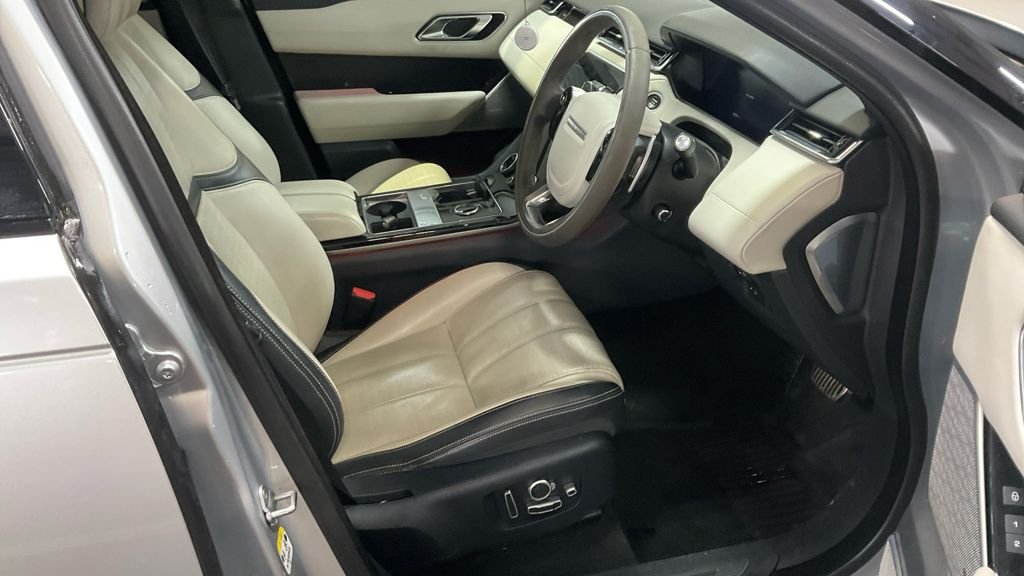 Used Land Rover Range Rover Velar 2017 for sale - 77422229: Photo 4