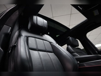 Used Land Rover Range Rover Sport 2019 for sale - 76768749: Photo