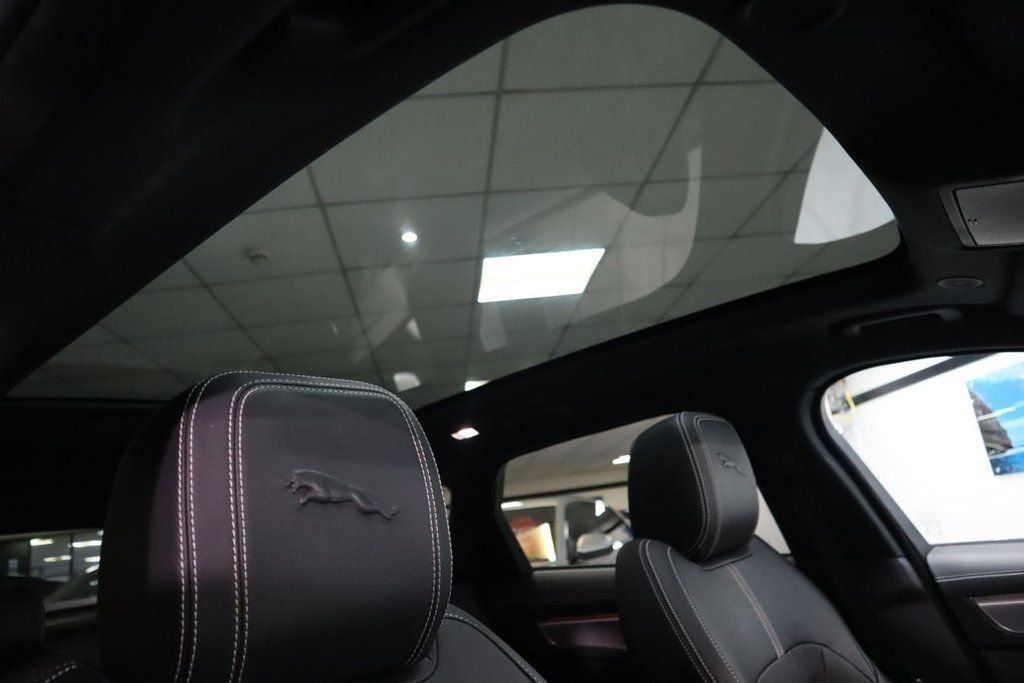 Used Jaguar F-Pace 2022 for sale - 76784150: Photo 4