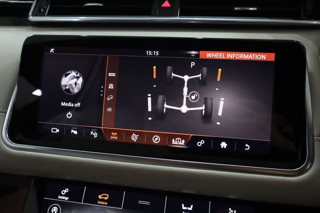 Used Land Rover Range Rover Velar 2018 for sale - 76396148: Photo 32