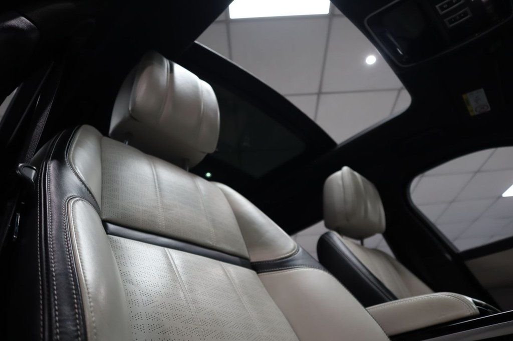 Used Land Rover Range Rover Velar 2018 for sale - 76396148: Photo 4