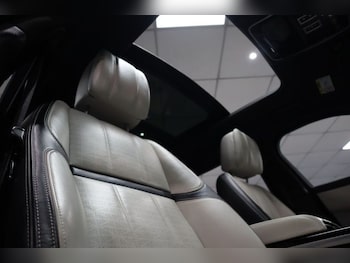 Used Land Rover Range Rover Velar 2018 for sale - 76396148: Photo