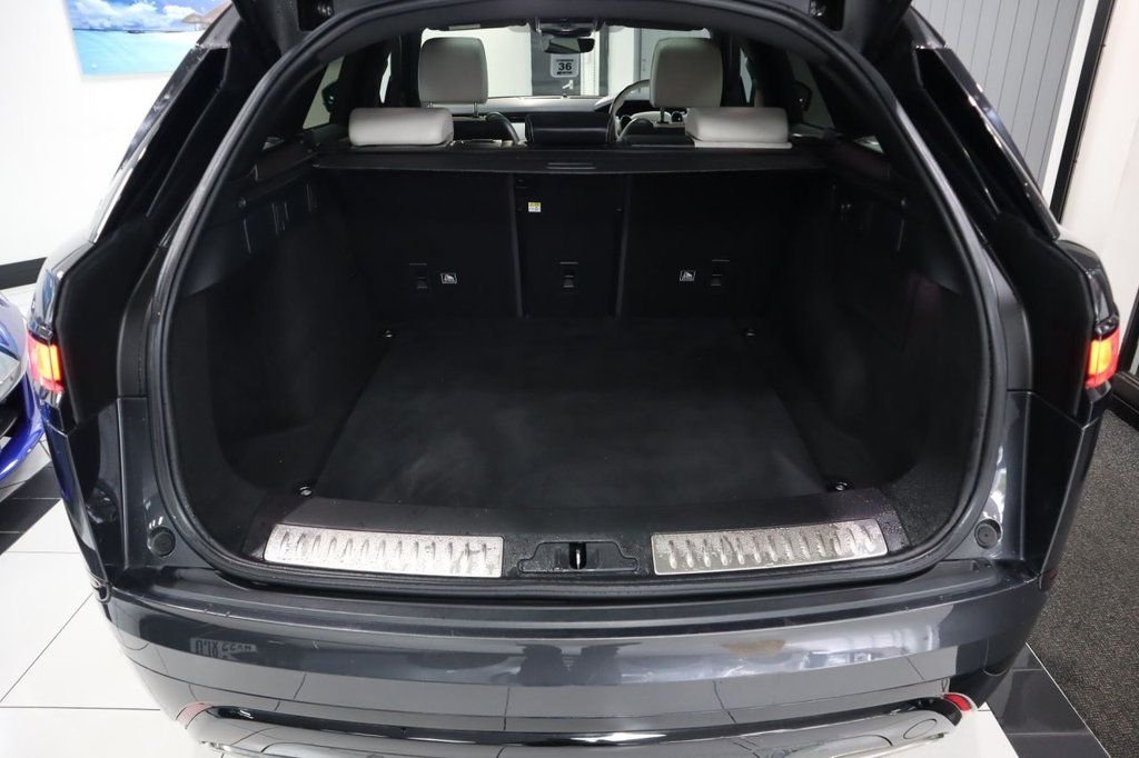 Used Land Rover Range Rover Velar 2018 for sale - 76396148: Photo 9