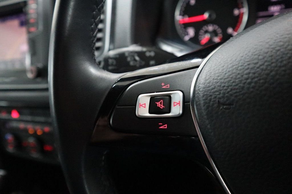 Used Volkswagen Amarok 2020 for sale - 76783776: Photo 29