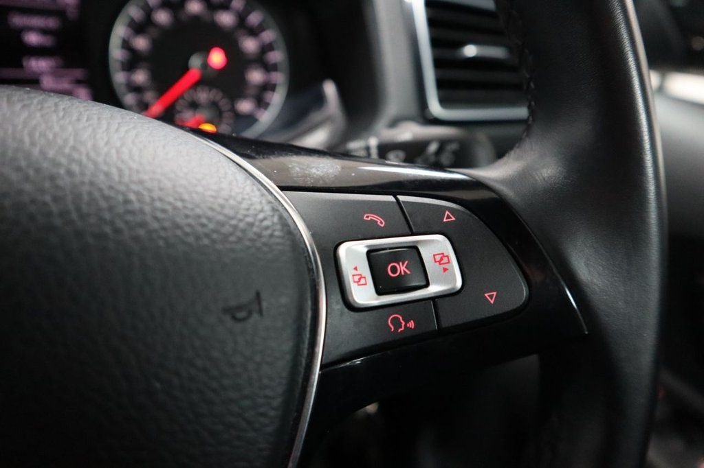 Used Volkswagen Amarok 2020 for sale - 76783776: Photo 30