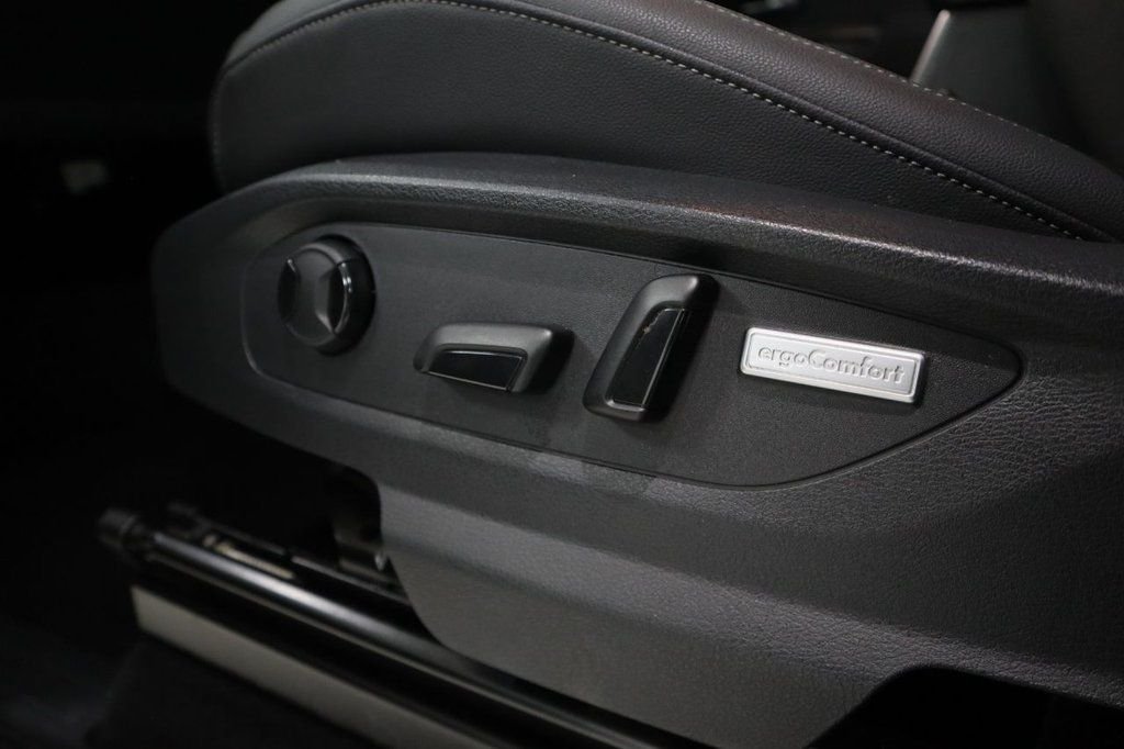 Used Volkswagen Amarok 2020 for sale - 76783776: Photo 4