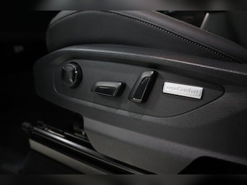 Used Volkswagen Amarok 2020 for sale - 76783776: Photo