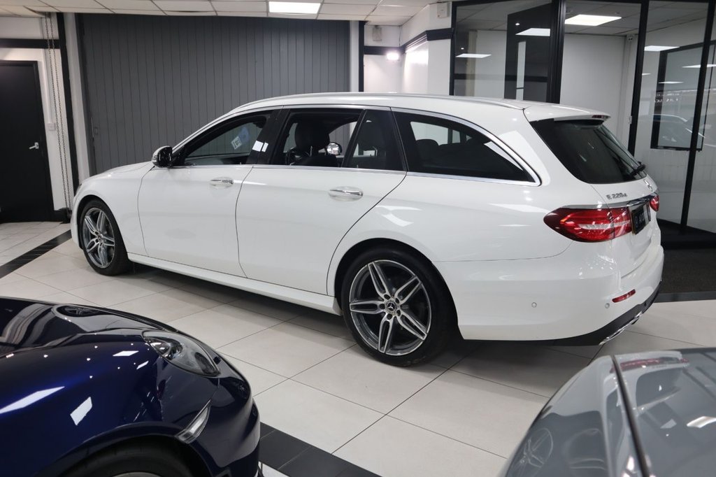 Used Mercedes-Benz E Class 2018 for sale - 77680782: Photo 5