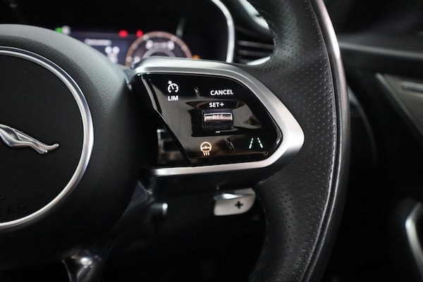 Used Jaguar F-Pace 2021 for sale - 76210397: Photo 17