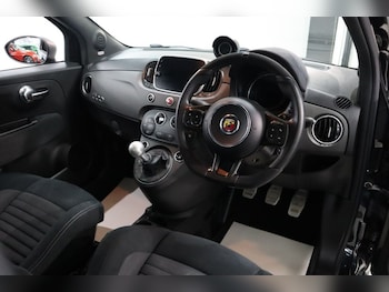 Used Abarth 595 2019 for sale - 76346016: Photo