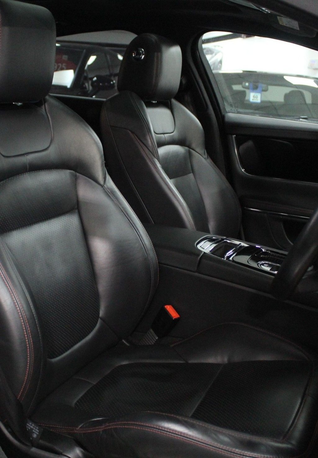 Used Jaguar XJ 2018 for sale - 77200201: Photo 10