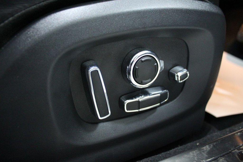 Used Jaguar XJ 2018 for sale - 77200201: Photo 11