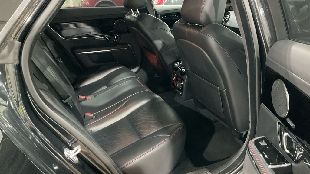 Used Jaguar XJ 2018 for sale - 77200201: Photo 33