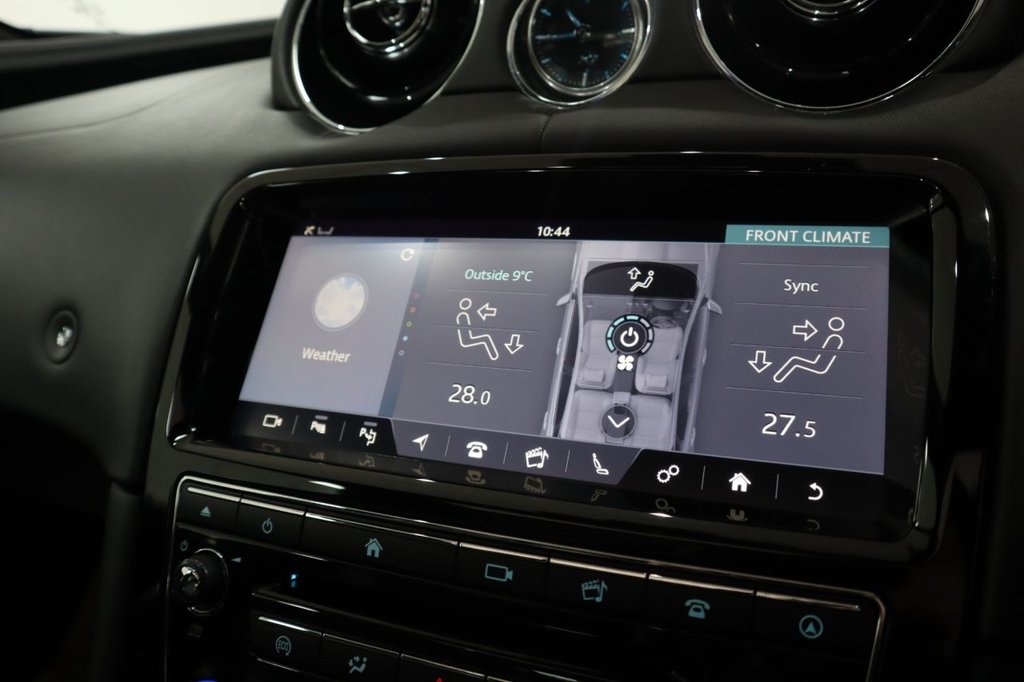 Used Jaguar XJ 2018 for sale - 77200201: Photo 42