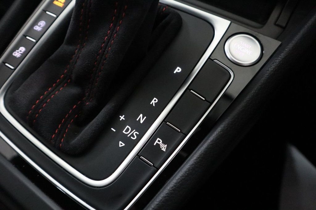 Used Volkswagen Golf 2020 for sale - 77042515: Photo 15