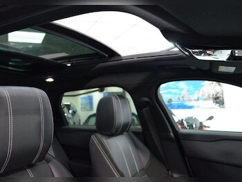 Used Land Rover Range Rover Velar 2019 for sale - 77525852: Photo