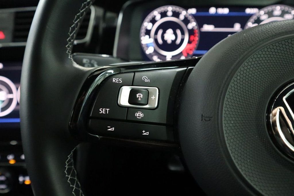 Used Volkswagen Golf 2020 for sale - 77512449: Photo 15