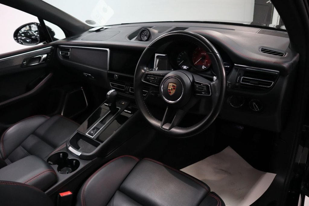Used Porsche Macan 2021 for sale - 76056985: Photo 24