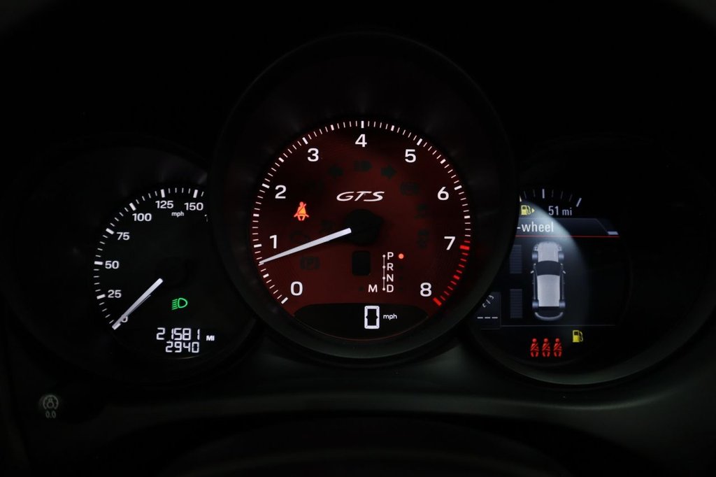 Used Porsche Macan 2021 for sale - 76056985: Photo 29