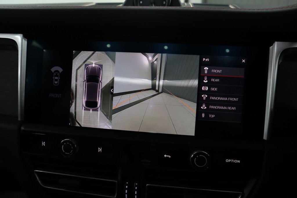 Used Porsche Macan 2021 for sale - 76056985: Photo 40