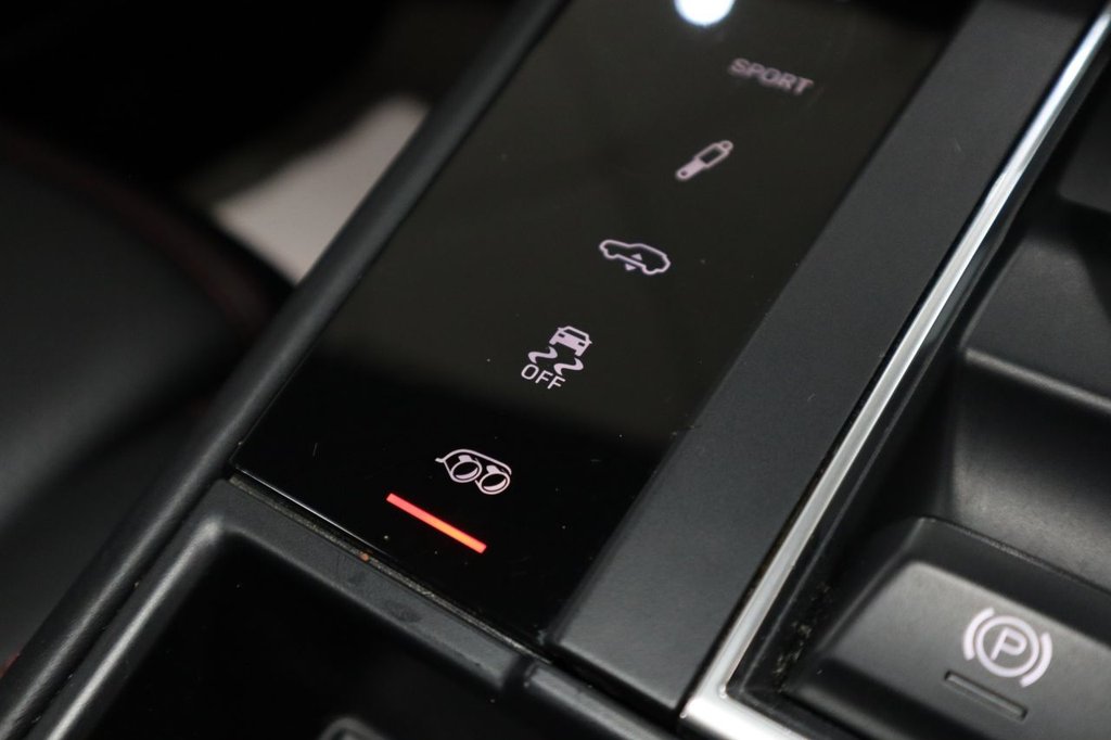 Used Porsche Macan 2021 for sale - 76056985: Photo 42