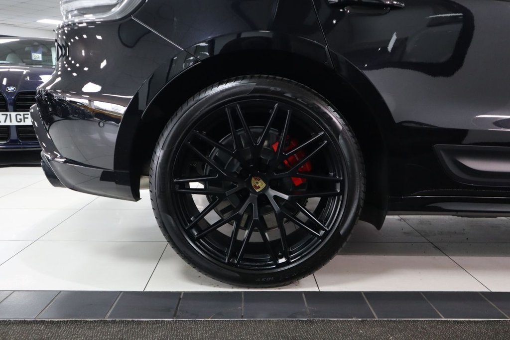 Used Porsche Macan 2021 for sale - 76056985: Photo 9