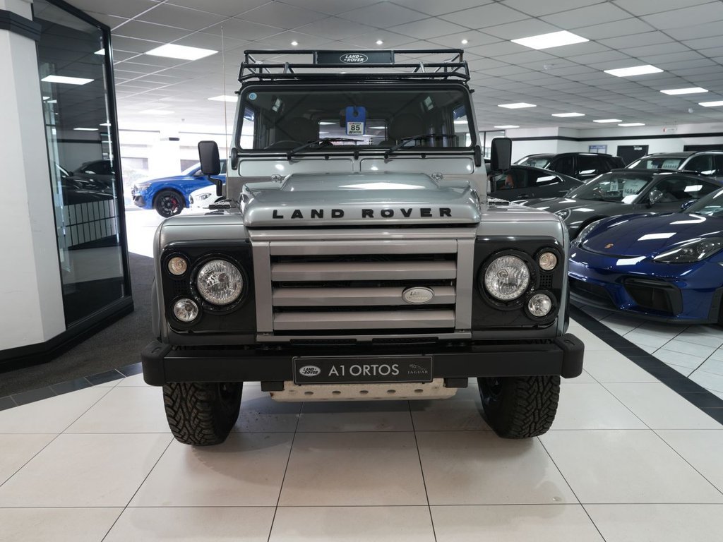 Used Land Rover Defender 2012 for sale - 78097107: Photo 2
