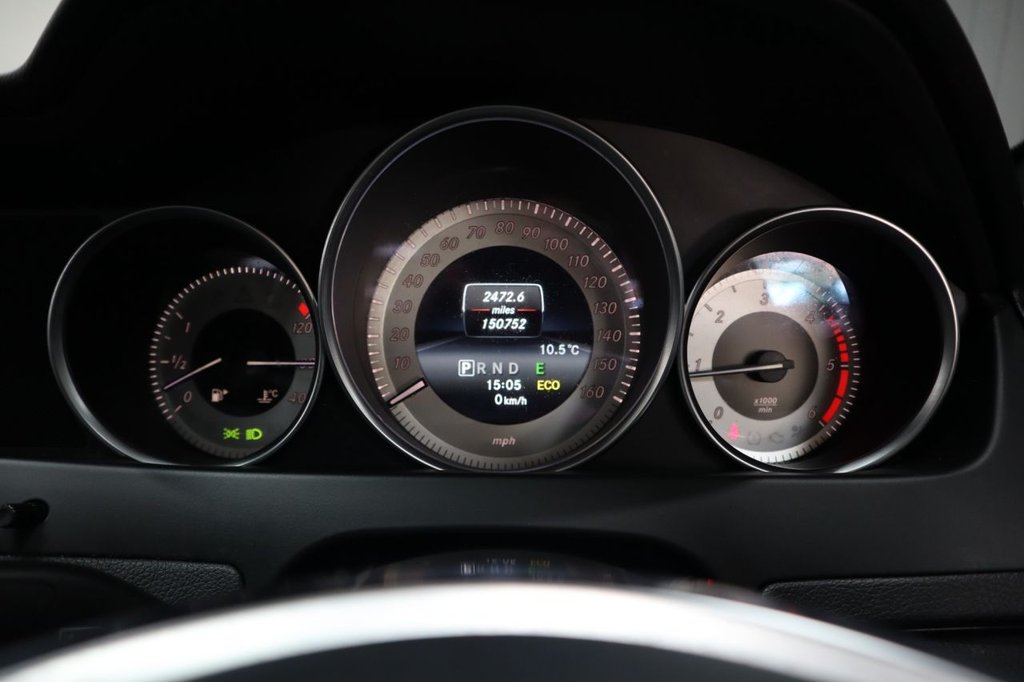 Used Mercedes-Benz C Class 2015 for sale - 76303678: Photo 14