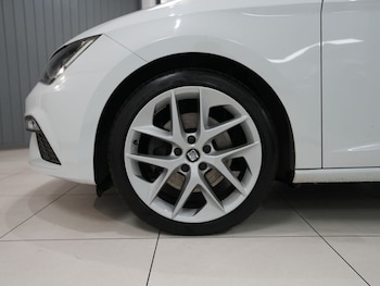 Used SEAT Leon 2019 for sale - 78299597: Photo