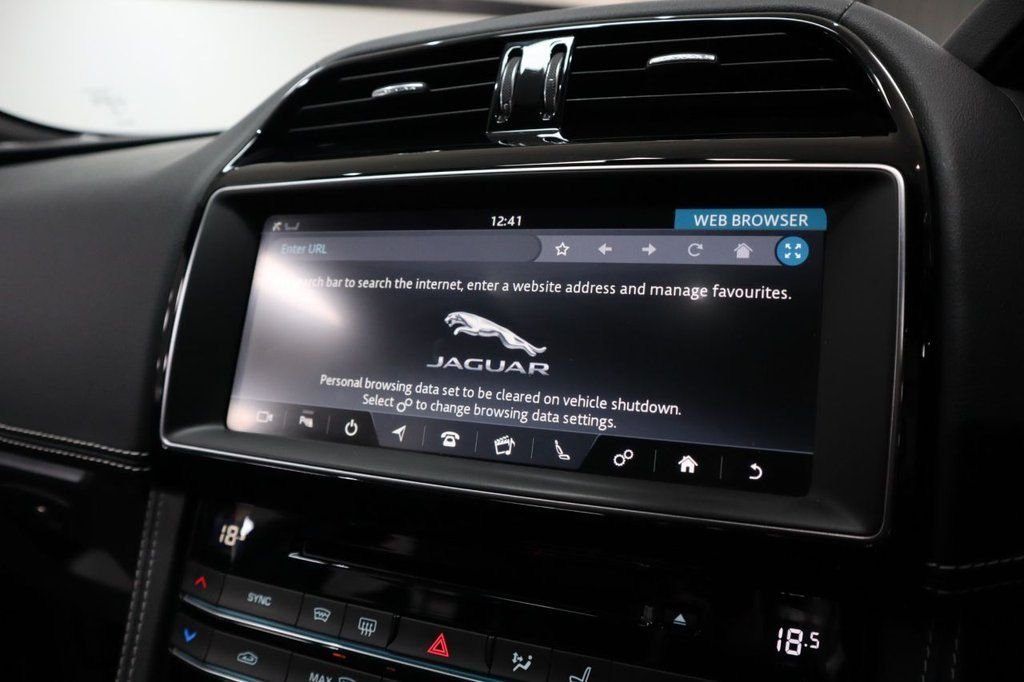 Used Jaguar F-Pace 2020 for sale - 76539668: Photo 40