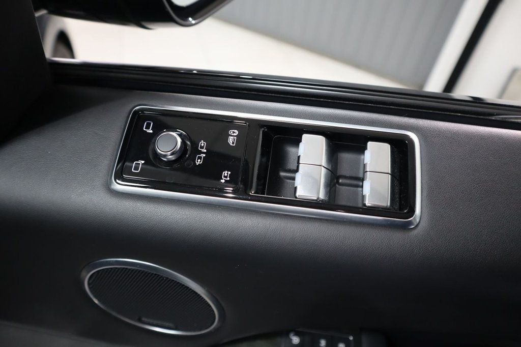 Used Land Rover Range Rover Sport 2018 for sale - 76470393: Photo 15