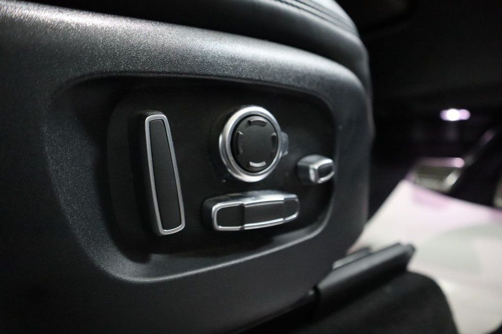 Used Land Rover Range Rover Sport 2018 for sale - 76470393: Photo 19