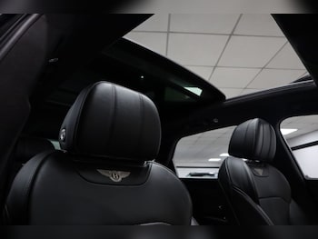 Used Bentley Bentayga 2019 for sale - 77890784: Photo