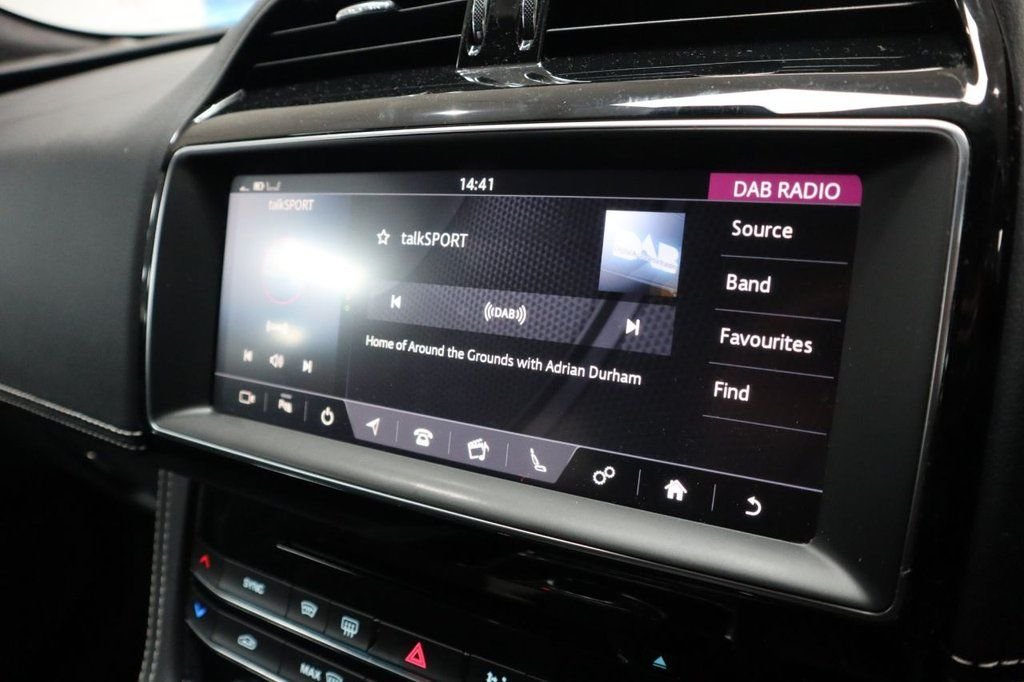 Used Jaguar F-Pace 2019 for sale - 77276271: Photo 31