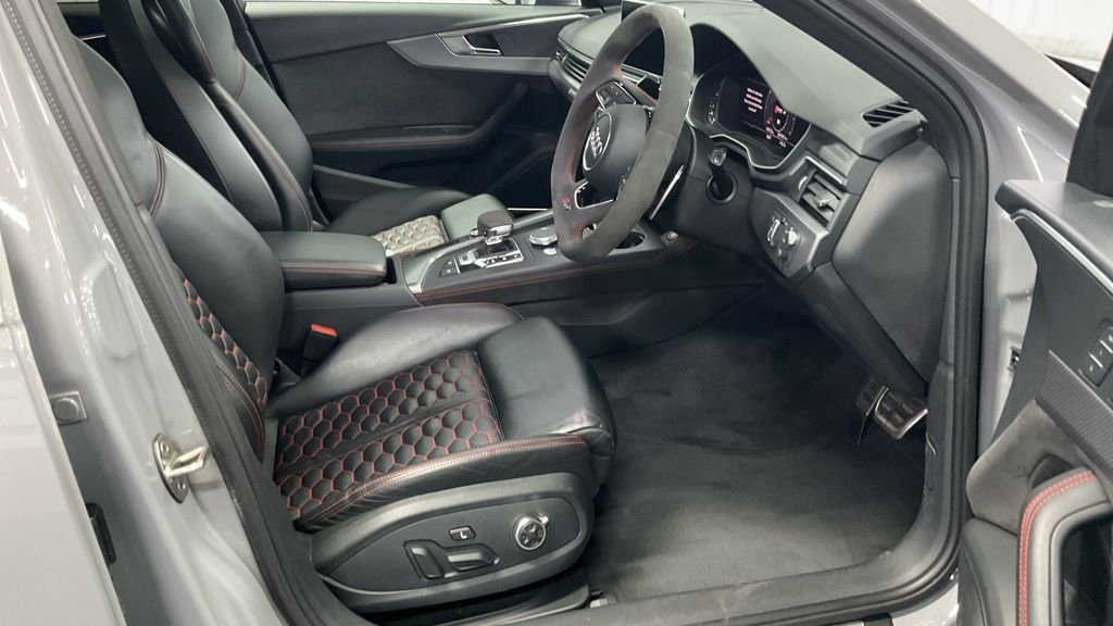 Used Audi RS4 2018 for sale - 76454513: Photo 3