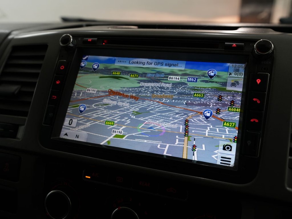 Used Volkswagen Transporter Shuttle 2015 for sale - 77786032: Photo 24