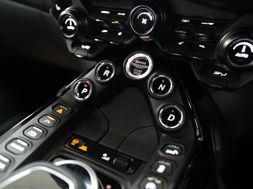 Used Aston Martin Vantage 2019 for sale - 78008738: Photo 34