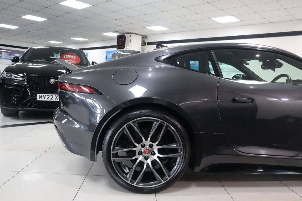 Used Jaguar F-Type 2018 for sale - 77133636: Photo 11