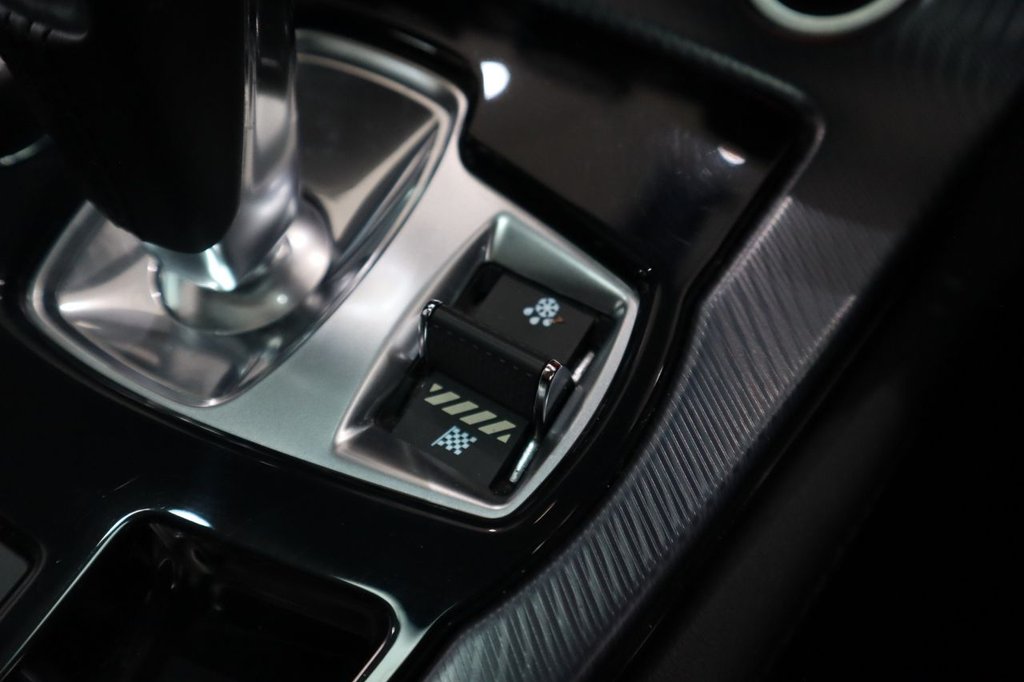 Used Jaguar F-Type 2018 for sale - 77133636: Photo 31