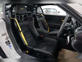 Used Porsche 718 Cayman 2019 for sale - 75585305: Photo