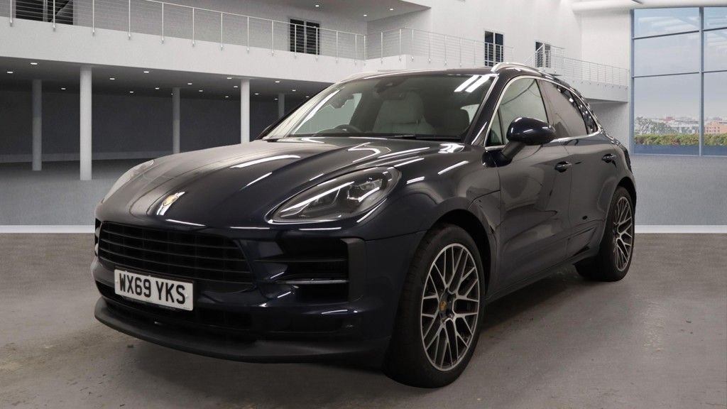 Used Porsche Macan 2019 for sale - 76454751: Photo 2