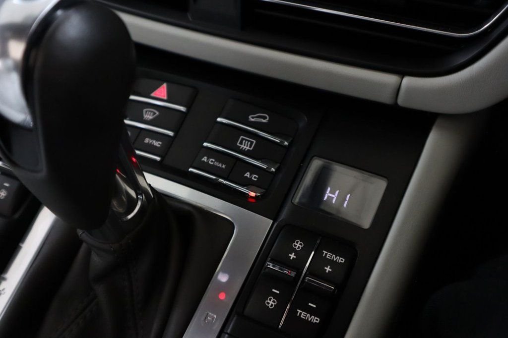 Used Porsche Macan 2019 for sale - 76454751: Photo 21