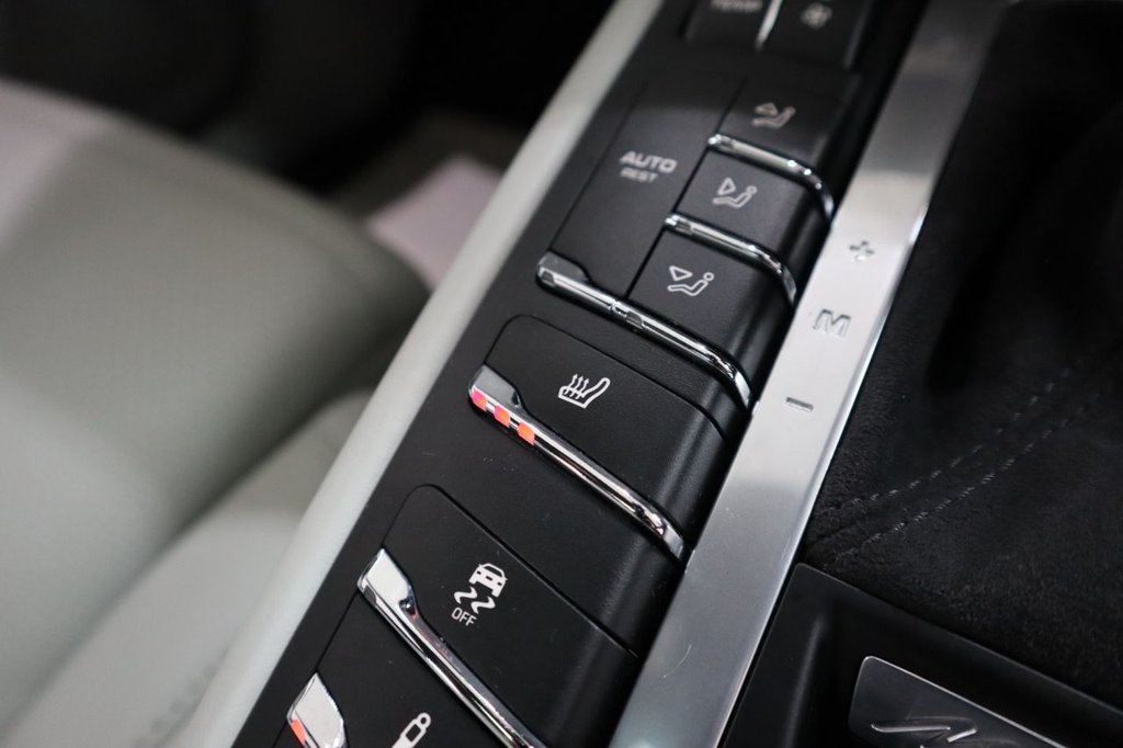 Used Porsche Macan 2019 for sale - 76454751: Photo 46