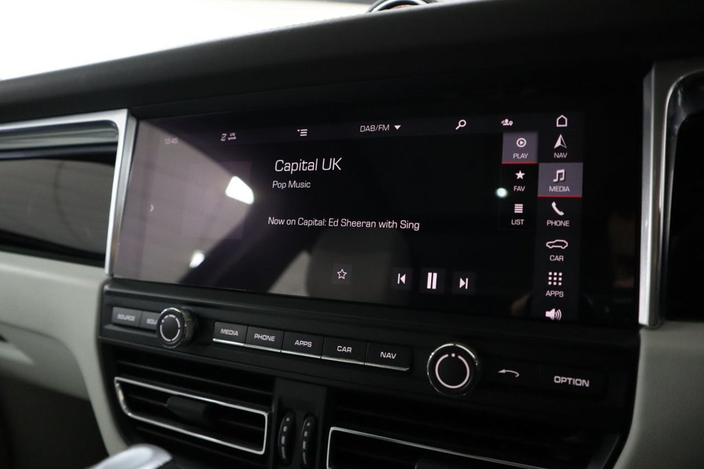 Used Porsche Macan 2019 for sale - 76454751: Photo 50