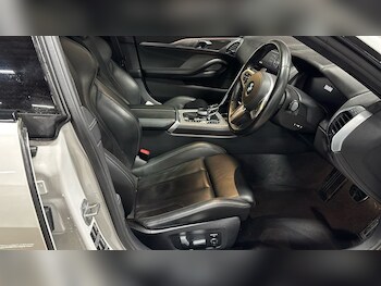 Used BMW 8 Series 2019 for sale - 77360029: Photo