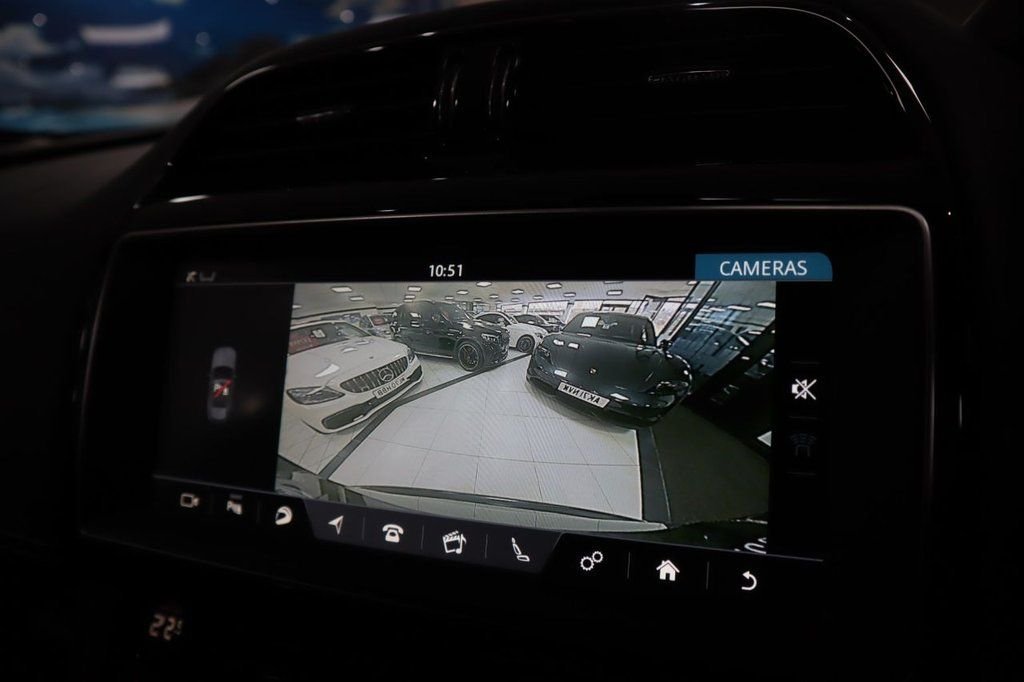 Used Jaguar F-Pace 2018 for sale - 76768659: Photo 13