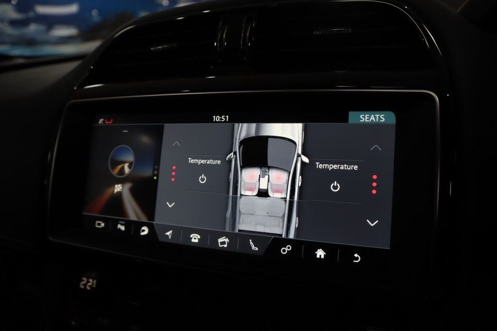 Used Jaguar F-Pace 2018 for sale - 76768659: Photo 16